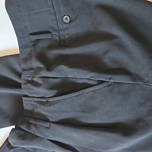 Apostrophe Black Pleated Tapered Leg Pants Size 10 - Picture 9 of 15